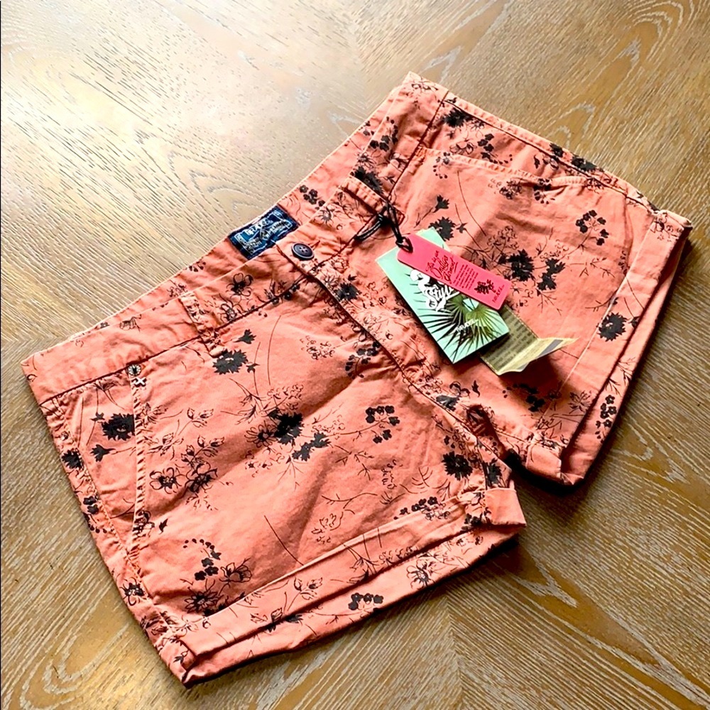 PARADISE Black Blush Floral Shorts L